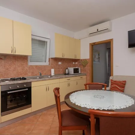 Apartment In With Wifi *