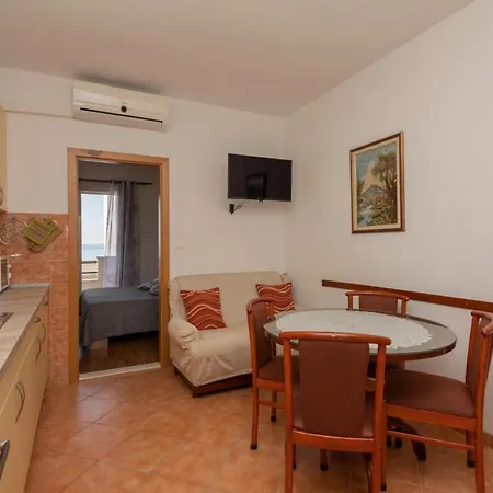 Two-bedroom In Apartman Makarska